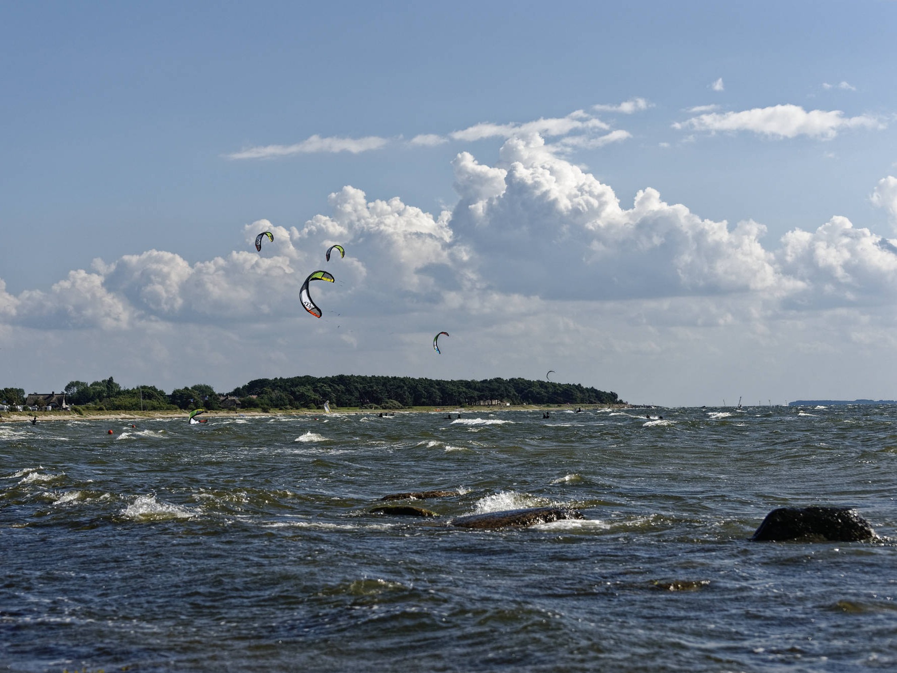 Kite Surfer - Klein Zicker.